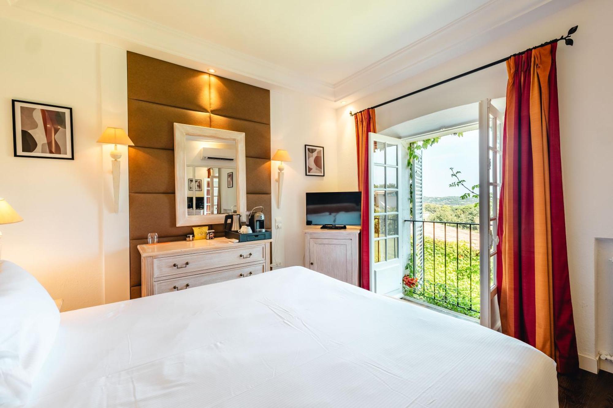 Hôtel La Mandarine Saint-Tropez Esterno foto