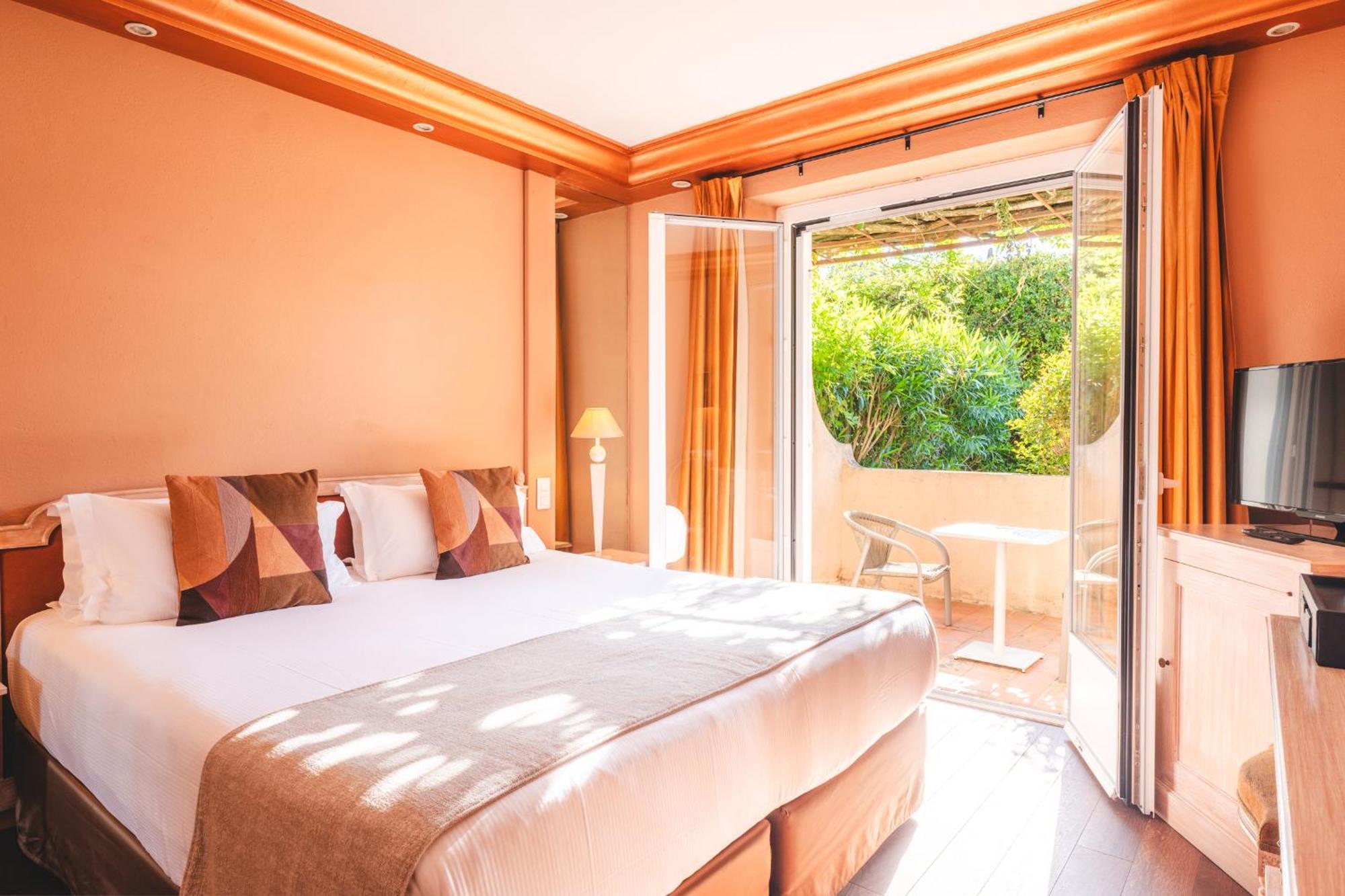 Hôtel La Mandarine Saint-Tropez Esterno foto